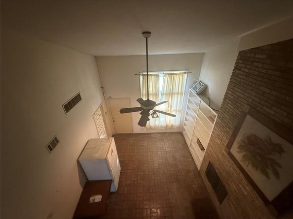 13329  Southview Lane , Dallas Texas 75240