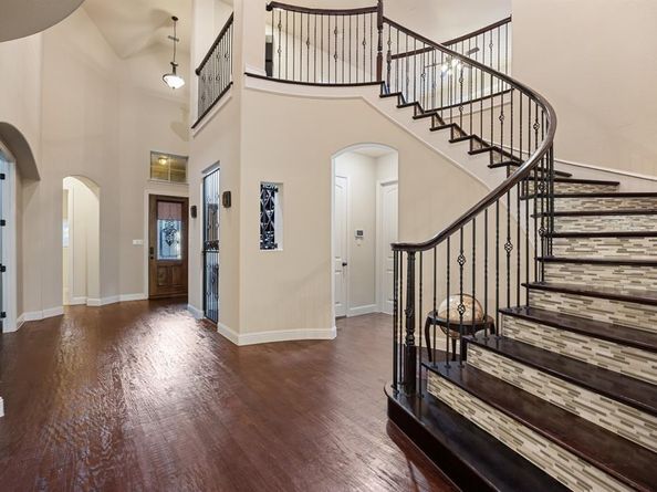 12230  Jackson Creek Drive , Dallas Texas 75243