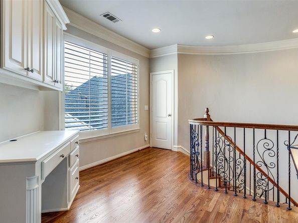 12222  Park Bend Drive , Dallas Texas 75230