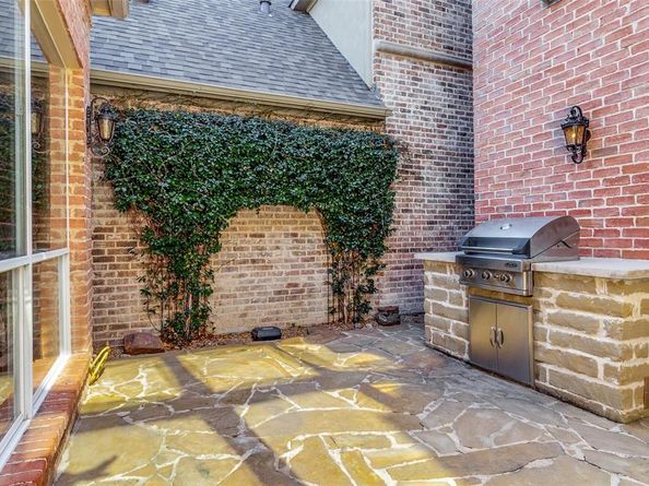 12222  Park Bend Drive , Dallas Texas 75230