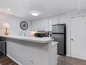 7510  Holly Hill Drive  148, Dallas Texas 75231