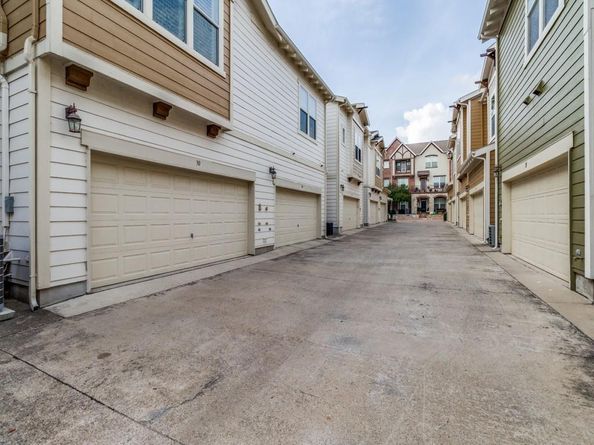 1600  Abrams Road  30, Dallas Texas 75214