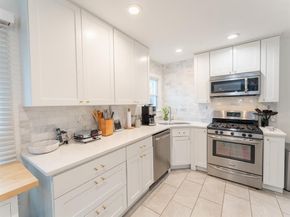 5104  Maple Springs Boulevard , Dallas Texas 75235