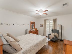 5104  Maple Springs Boulevard , Dallas Texas 75235