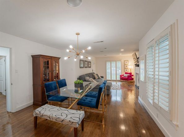 5104  Maple Springs Boulevard , Dallas Texas 75235