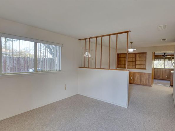 4649  Western Oaks Drive , Dallas Texas 75211