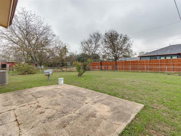 3336  Pacesetter Drive , Dallas Texas 75241