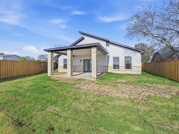 2618  Gooch Street , Dallas Texas 75241