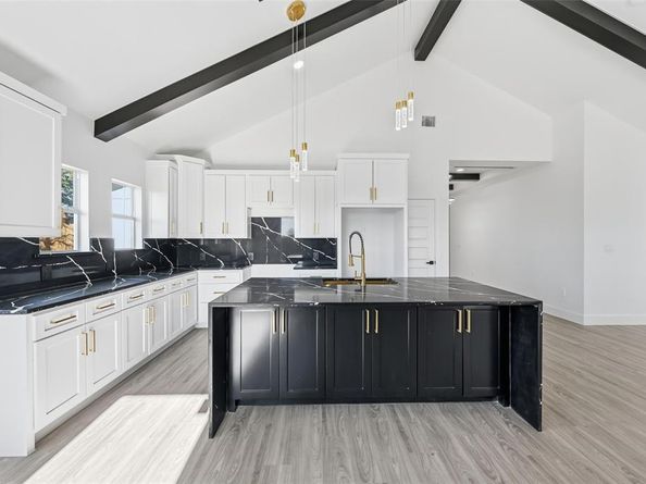 2618  Gooch Street , Dallas Texas 75241