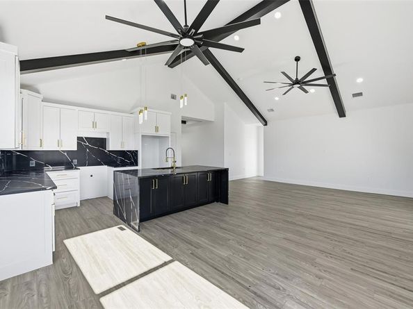 2618  Gooch Street , Dallas Texas 75241