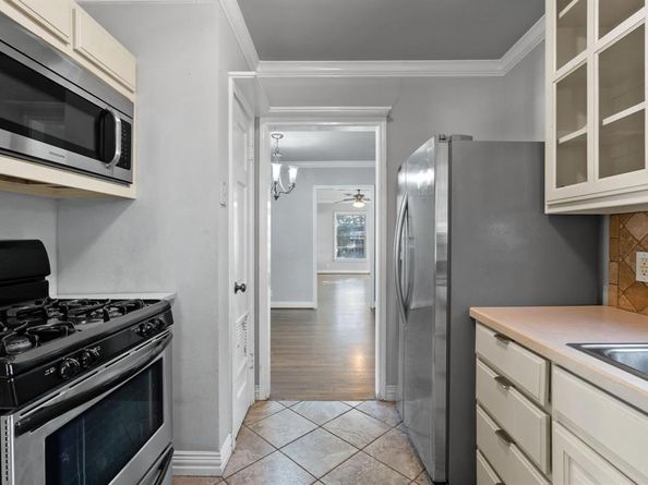 6333  Locke Avenue , Fort Worth Texas 76116