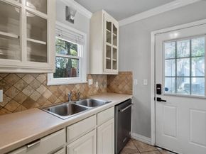 6333  Locke Avenue , Fort Worth Texas 76116