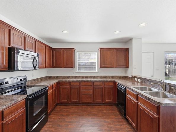 10405  Hideaway Trail , Fort Worth Texas 76131