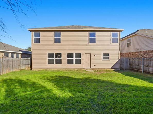 10405  Hideaway Trail , Fort Worth Texas 76131