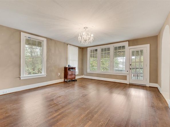 6116  Gaston Avenue , Dallas Texas 75214