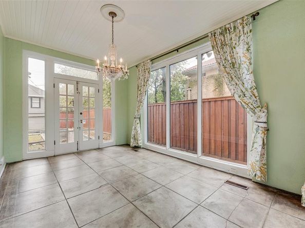 6116  Gaston Avenue , Dallas Texas 75214