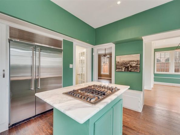 6116  Gaston Avenue , Dallas Texas 75214