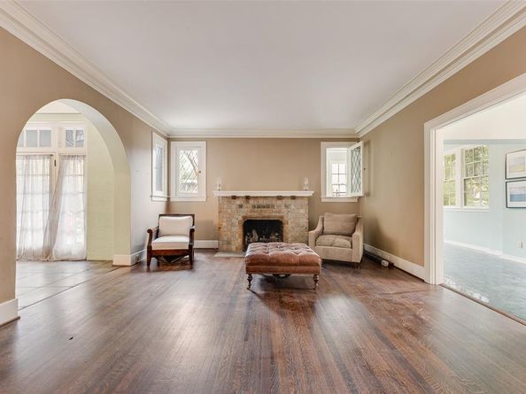 6116  Gaston Avenue , Dallas Texas 75214