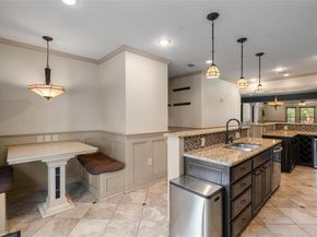 422 S Winnetka Avenue , Dallas Texas 75208