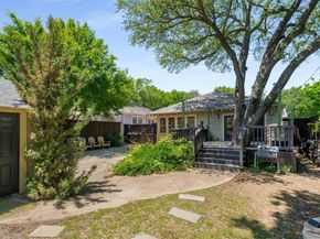 422 S Winnetka Avenue , Dallas Texas 75208