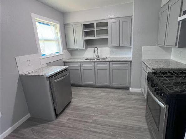 4025  Eastland Street , Fort Worth Texas 76119