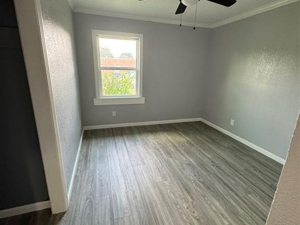 4025  Eastland Street , Fort Worth Texas 76119