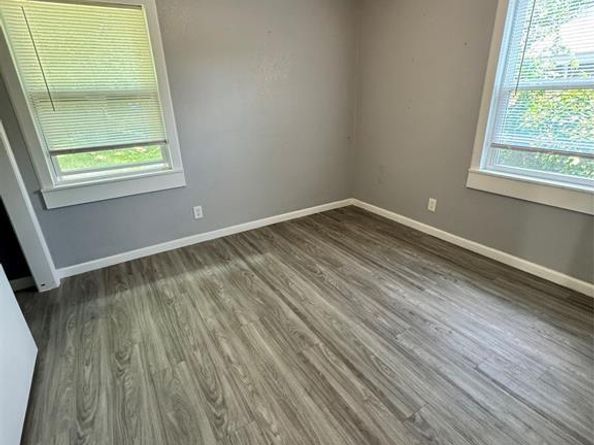 4025  Eastland Street , Fort Worth Texas 76119