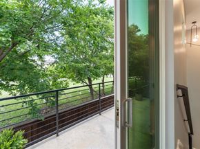 4620  Munger Avenue  107, Dallas Texas 75204