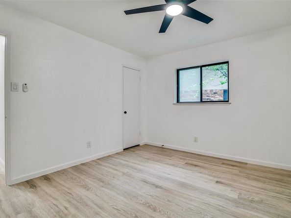 6401  Gate ridge Circle , Garland Texas 75043