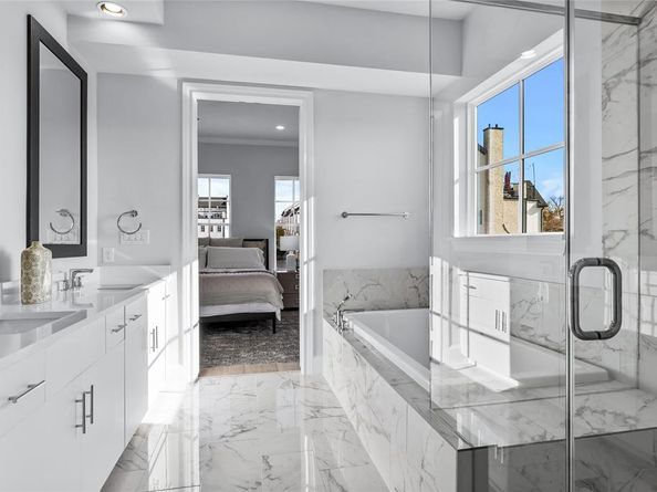 4618  Greenborough Lane , Dallas Texas 75219