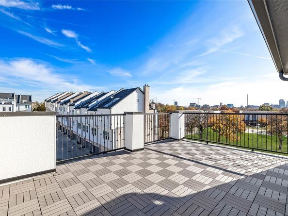 4618  Greenborough Lane , Dallas Texas 75219