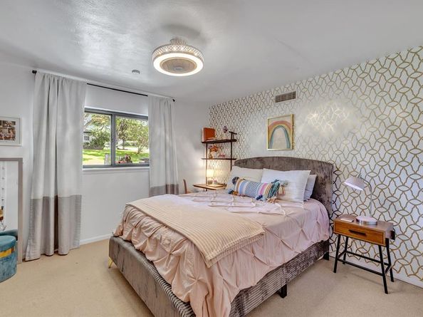 9907  Woodgrove Drive , Dallas Texas 75218