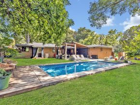 9907  Woodgrove Drive , Dallas Texas 75218