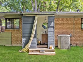 9907  Woodgrove Drive , Dallas Texas 75218