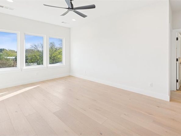 204  Pecan Street , Roanoke Texas 76262