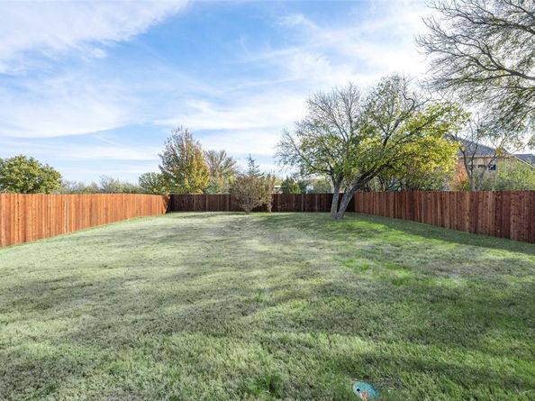 204  Pecan Street , Roanoke Texas 76262