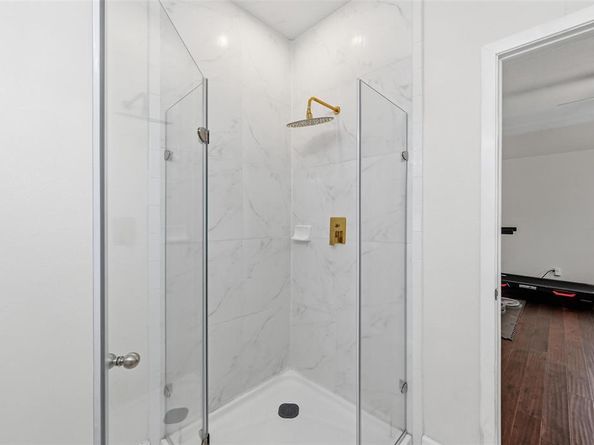 201 W Enon Avenue , Everman Texas 76140