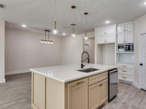 5601  Houghton Avenue , Fort Worth Texas 76107