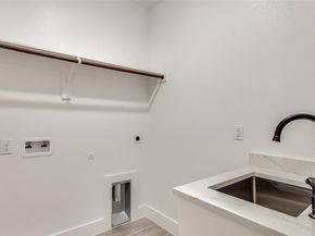 5601  Houghton Avenue , Fort Worth Texas 76107