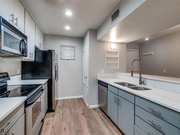 4231  Travis Street  20, Dallas Texas 75205