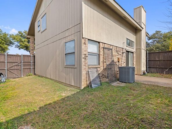 2406  Mira Drive , Garland Texas 75044