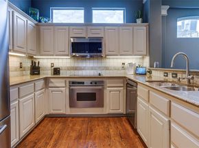 5006  Cedar Springs Road  C, Dallas Texas 75235