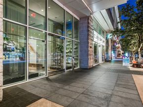 2408  Victory Park Lane  939, Dallas Texas 75219