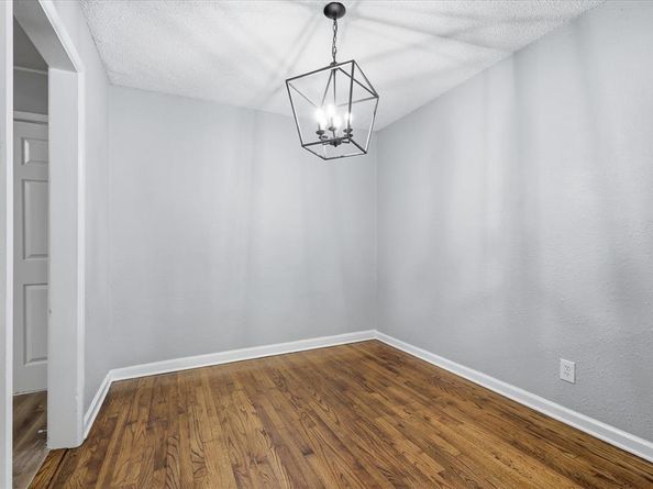 2129  Gaylord Drive , Dallas Texas 75227