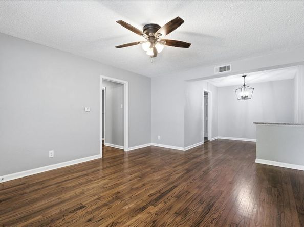 2129  Gaylord Drive , Dallas Texas 75227
