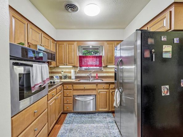 7452  Meadowcrest Drive , Fort Worth Texas 76112
