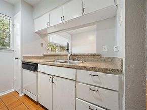 4211  Holland Avenue  105, Dallas Texas 75219