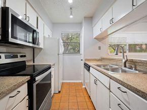 4211  Holland Avenue  105, Dallas Texas 75219