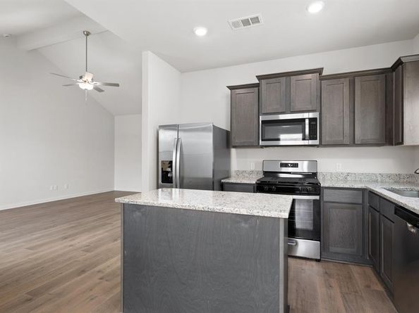 1537  Harvester Drive , Fort Worth Texas 76140