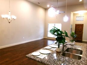 883  Birds Fort Trail , Arlington Texas 76005